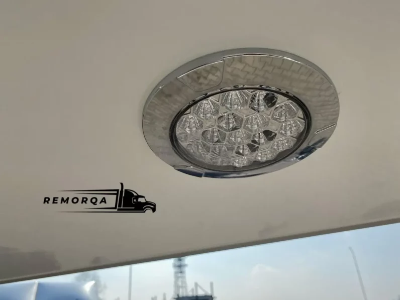 
								Remorque magasin TOP-TRAILER Exhibition trailer Messeanhänger MOBILE full									